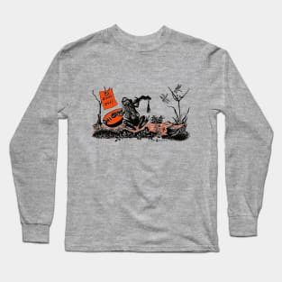 Vintage Storybook Frog Playing the Mandolin Long Sleeve T-Shirt